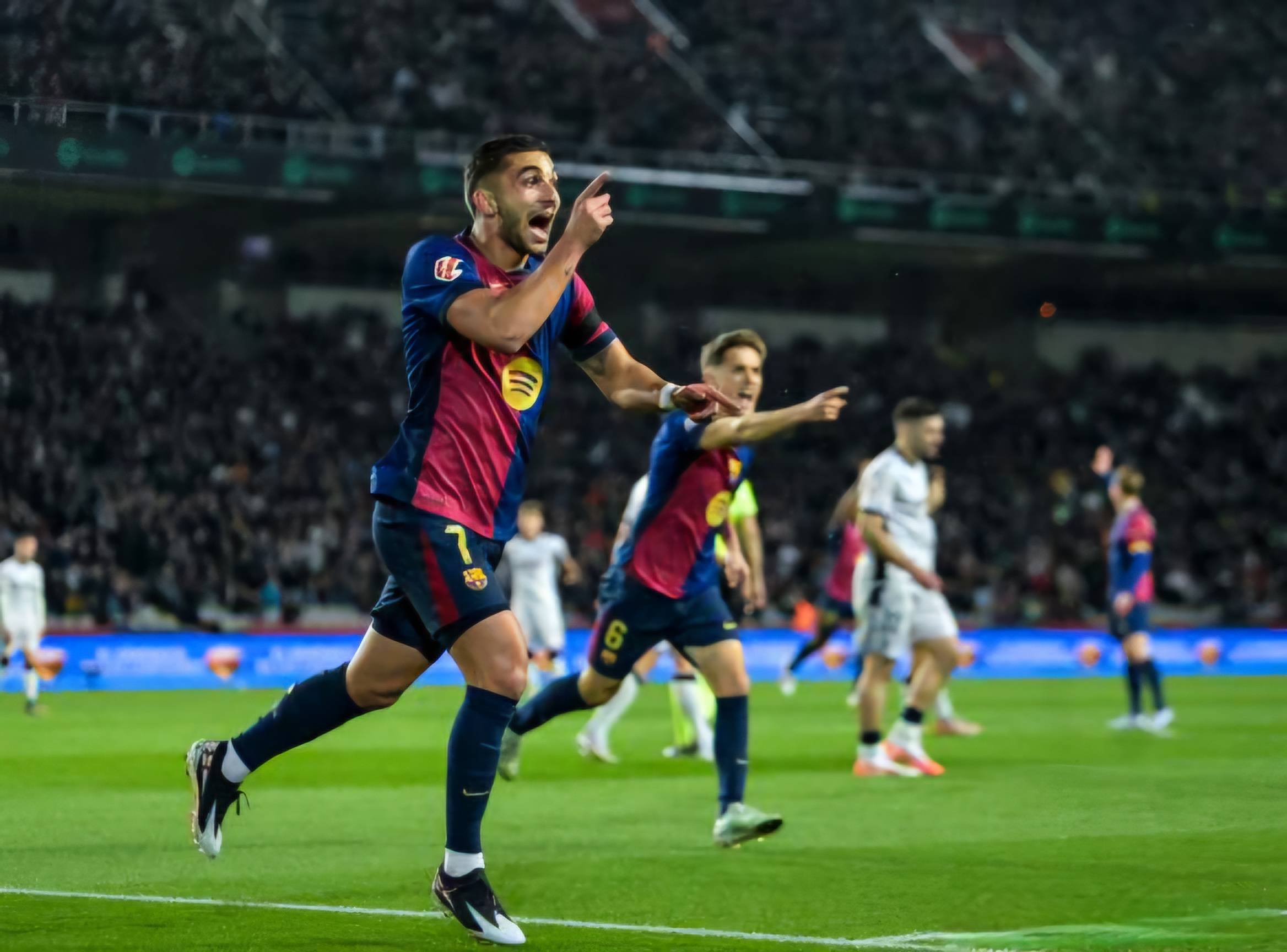 巴萨遭遇失利，前场实力受质疑