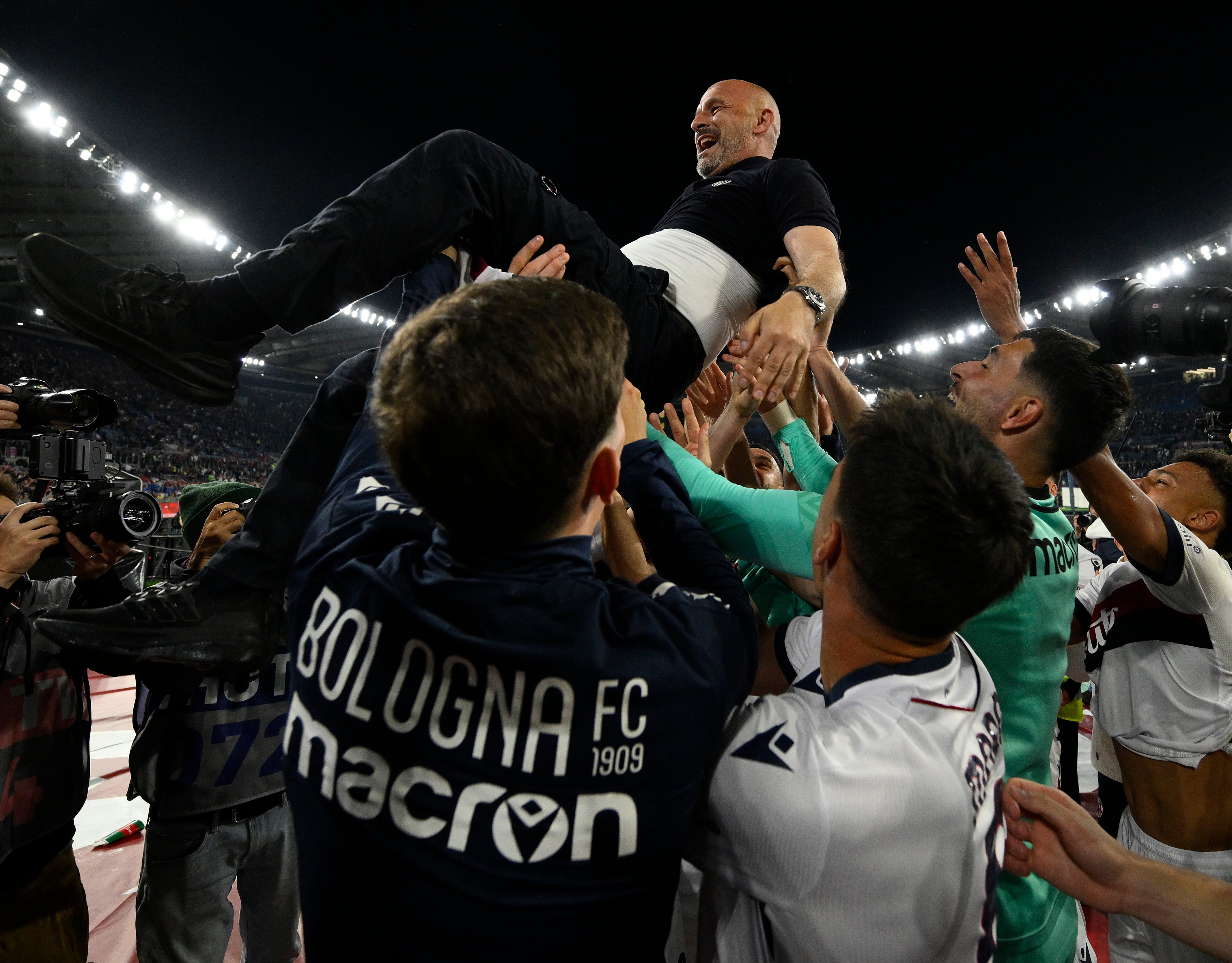 斯洛文尼亚惊艳表现，成功晋级欧洲杯的简单介绍