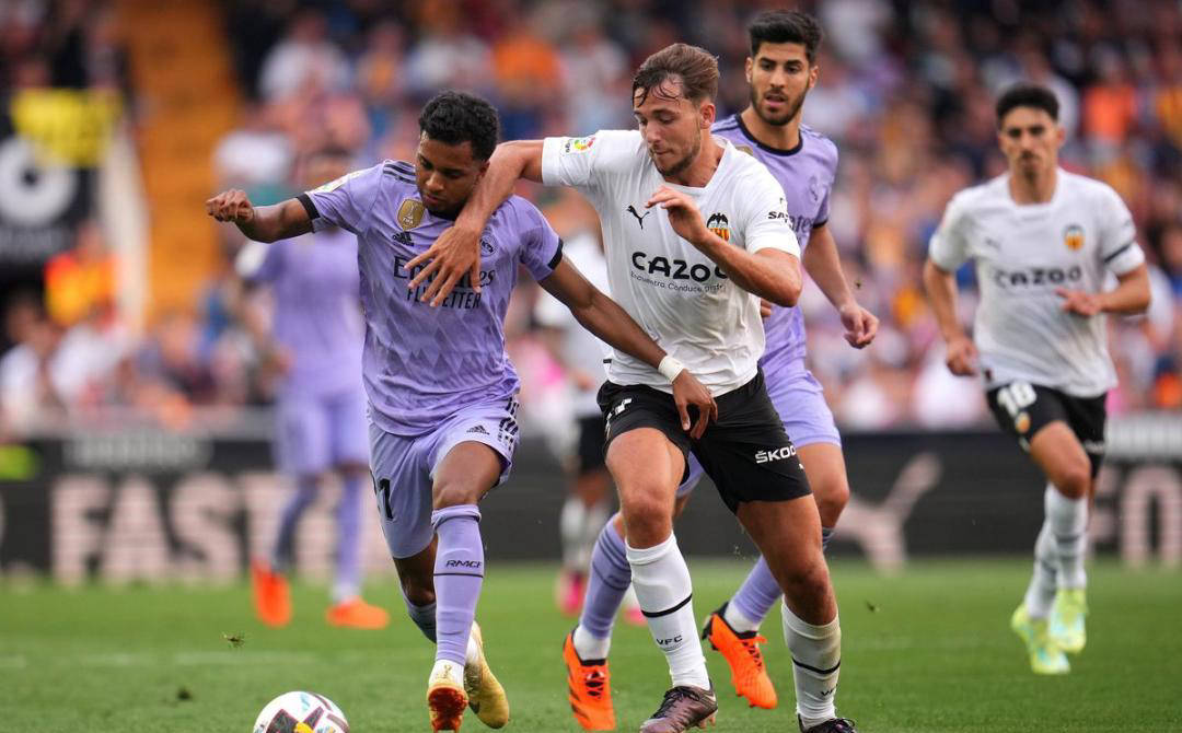 乐鱼体育活动-关于皇家社会展现强大气魄困难面前不退缩的信息