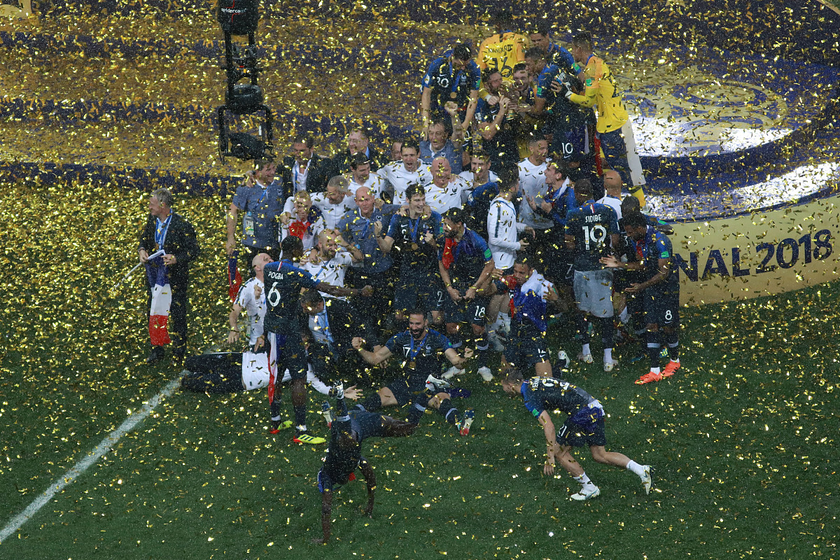 西班牙锋线大将连场进球，轰动整个欧洲