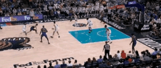 乐鱼体育下载-灰熊外线神奇表现，湖人防守整体不畅