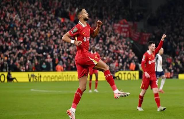 利物浦主场狂胜,轻松闯入八强 利物浦主场狂胜,轻松闯入八强