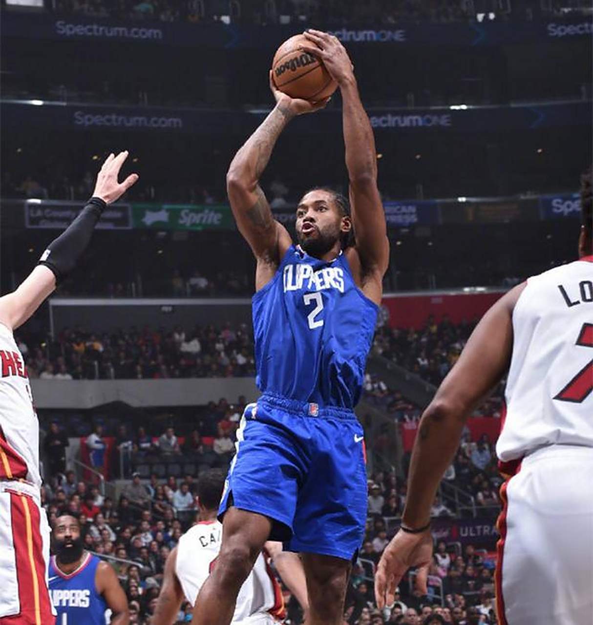 网队不敌快船，乔治全场发挥出色带队获胜的简单介绍