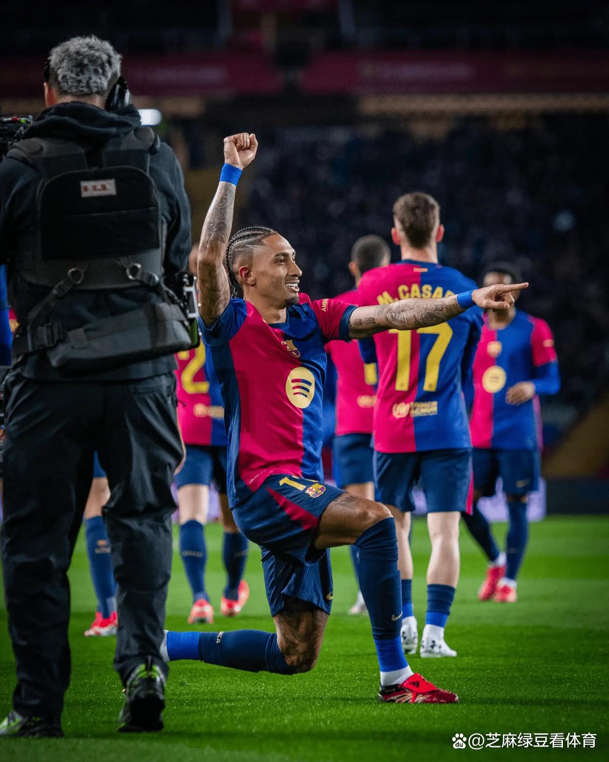 瓦伦西亚主场告捷，逆转击败对手