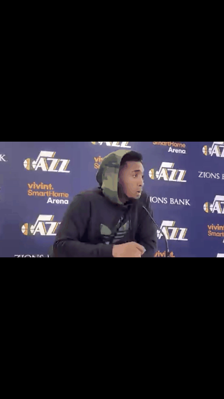 关于爵士逆转猛龙，结束季前赛4连败的信息