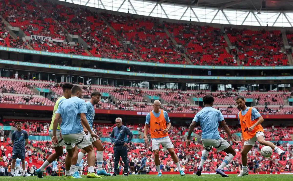 曼城主场胜利，欧冠淘汰赛前景看好